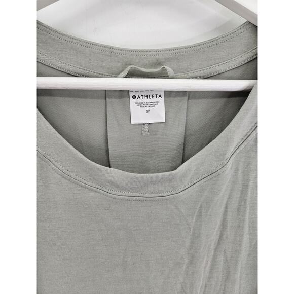 Athleta Women Size 2X Green Sage Box Top Relaxed Athletic Homecore Tunic Tee - Picture 4 of 5